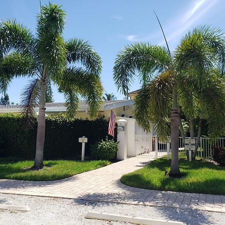 The Sea Spray Resort Siesta Key Esterno foto