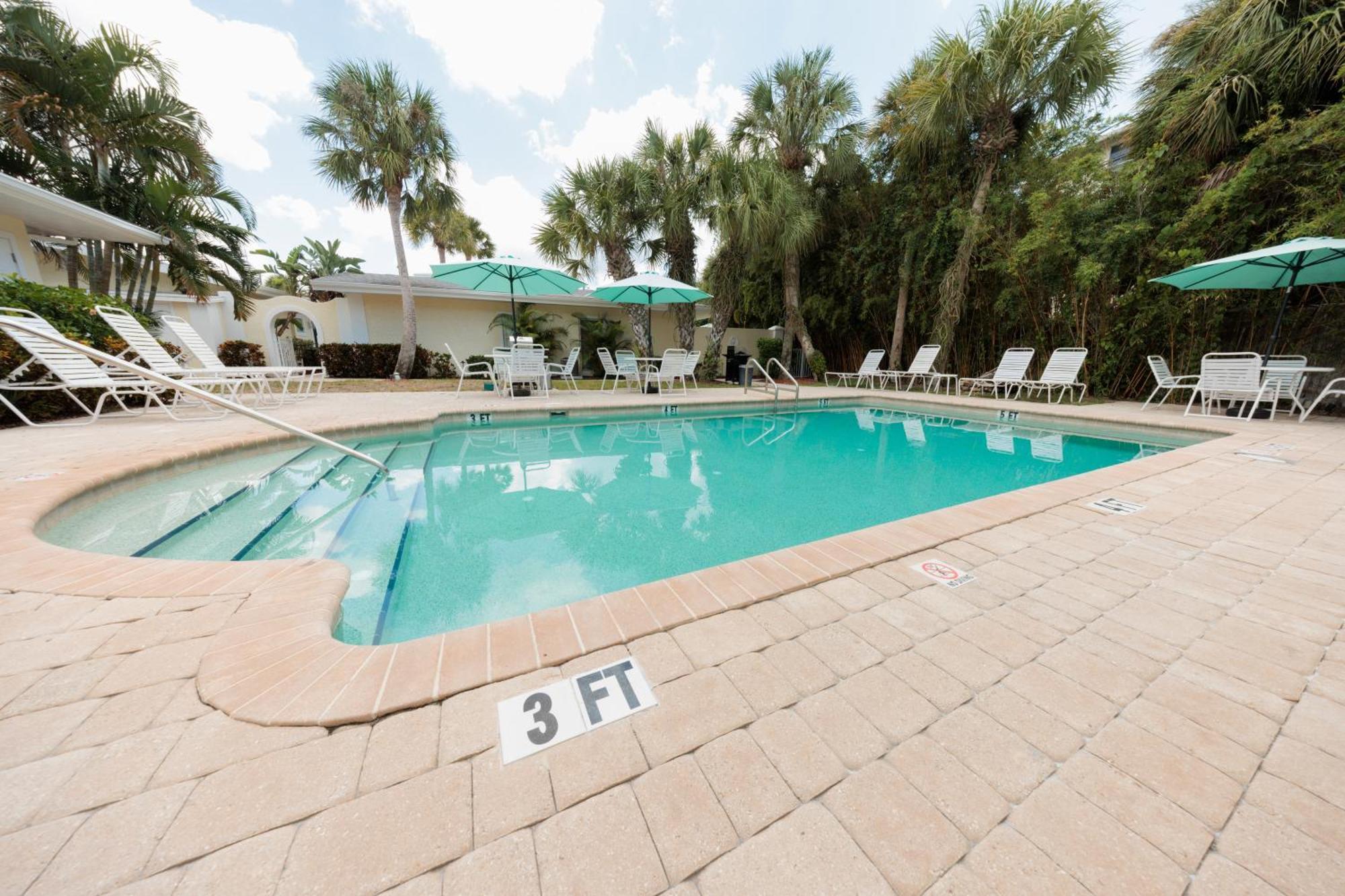 The Sea Spray Resort Siesta Key Esterno foto
